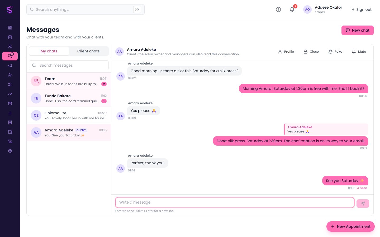 Messages: the salon chatting with a client, beside the team inbox